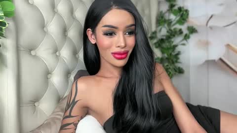 Snapshot of sugarhoneysw8 chatting on 13, 10, 2025 Jess online show from 13, 10, 2025