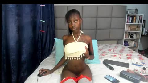 Snapshot of suhaila_suu chatting on 1, 1, 2025 suhaila_suu online show from 1, 1, 2025