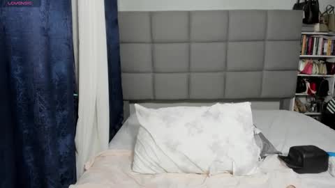 suhaila_suu online show from 23, 11, 2025