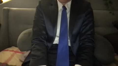 suitfetishez online show from 6, 3, 2026