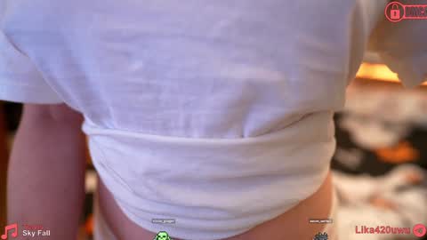 Snapshot of suk_ki chatting on 8, 1, 2025 Lika ginger Jessy blond online show from 8, 1, 2025