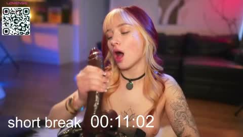 Snapshot of suk_ki chatting on 30, 5, 2026 Lika ginger Jessy blond online show from 30, 5, 2026