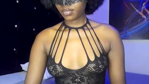 maskedtemptress online show from 1, 11, 2025