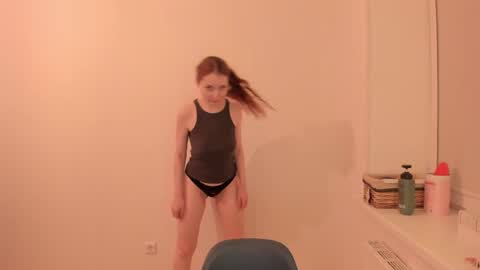 Summer Preston online show from 17, 4, 2026