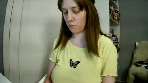 Snapshot of summerbluesky chatting on 18, 6, 2026 summerbluesky online show from 18, 6, 2026