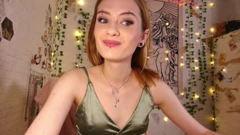 Snapshot of summerhazee chatting on 15, 2, 2026 summerhazee online show from 15, 2, 2026