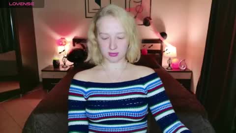 Snapshot of summerjem chatting on 4, 11, 2025 summerjem online show from 4, 11, 2025