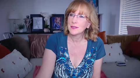 SummerKnightzzz online show from 20, 11, 2025