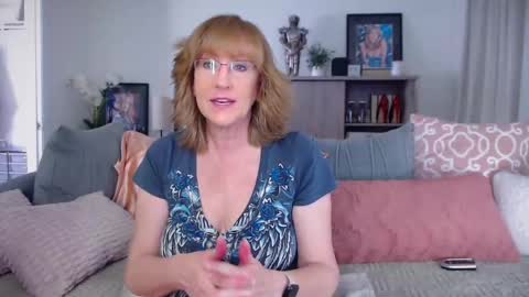 SummerKnightzzz online show from 15, 3, 2026