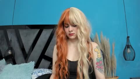 Snapshot of summerprints chatting on 29, 1, 2025 Summer online show from 29, 1, 2025