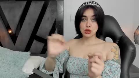 Snapshot of summerprints chatting on 22, 2, 2025 Summer online show from 22, 2, 2025