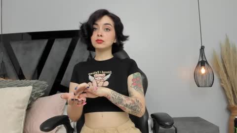 Snapshot of summerprints chatting on 8, 3, 2025 Summer online show from 8, 3, 2025