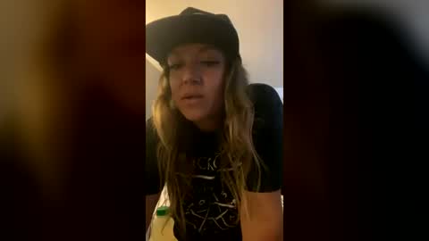 Snapshot of summerv91 chatting on 16, 7, 2026 summerv91 online show from 16, 7, 2026
