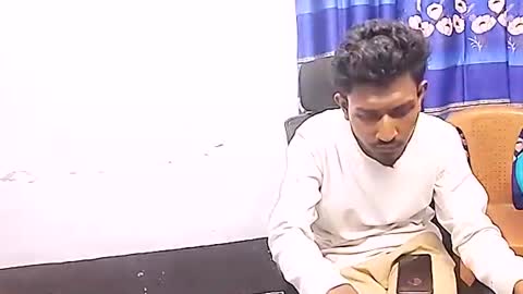 Snapshot of sumonbigboy215042 chatting on 3, 2, 2026 sumonblgboyr online show from 3, 2, 2026