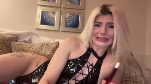 Snapshot of sun_flower00 chatting on 20, 2, 2026 Kate online show from 20, 2, 2026