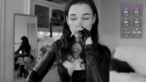 Miss Nelly online show from 19, 2, 2025