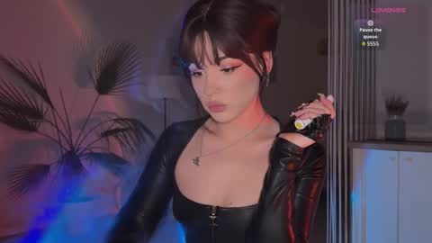 Miss Nelly online show from 11, 10, 2025