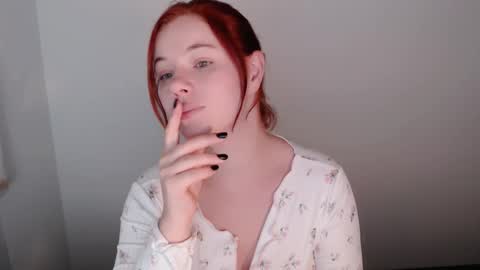 Snapshot of sun_lovely chatting on 9, 10, 2025 Alexi online show from 9, 10, 2025