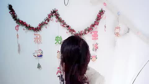 Snapshot of sun_yummy chatting on 19, 12, 2024 Lucis online show from 19, 12, 2024