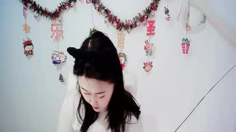 Snapshot of sun_yummy chatting on 22, 12, 2024 Lucis online show from 22, 12, 2024