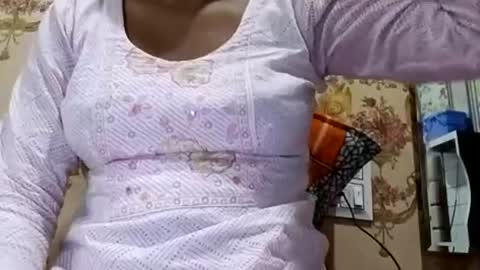 Snapshot of sunali_jain03 chatting on 19, 6, 2026 sunali_jain03 online show from 19, 6, 2026