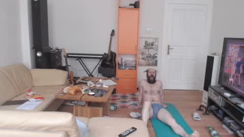 Snapshot of sunbeatshower chatting on 30, 9, 2025 sunbeatshower online show from 30, 9, 2025