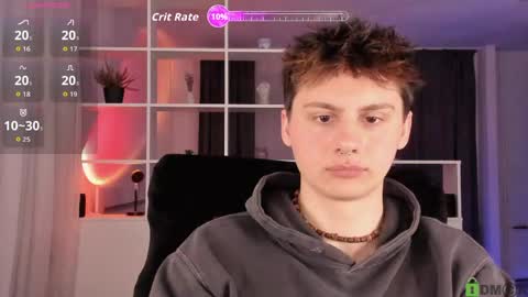 Snapshot of sunburn_boy chatting on 30, 4, 2026 Emilio online show from 30, 4, 2026