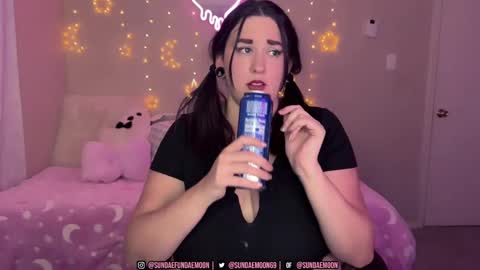 Snapshot of sundaemoon chatting on 15, 9, 2025 sundaemoon online show from 15, 9, 2025