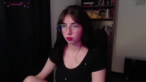 Snapshot of sunflower_uwu chatting on 18, 3, 2026 violetta online show from 18, 3, 2026