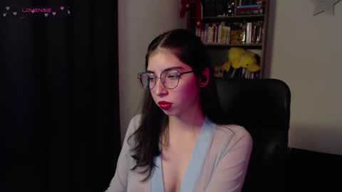 Snapshot of sunflower_uwu chatting on 1, 5, 2026 violetta online show from 1, 5, 2026