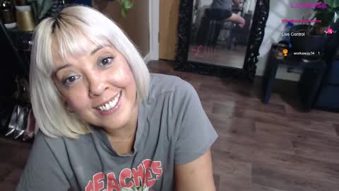 Sunni Knight online show from 19, 9, 2025