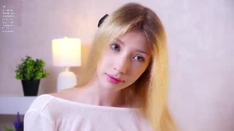 Snapshot of sunnmoonn chatting on 13, 6, 2026 Lily online show from 13, 6, 2026