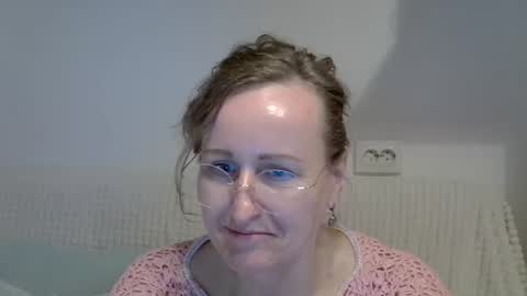 Snapshot of sunny__mood chatting on 15, 4, 2026 sunny__mood online show from 15, 4, 2026