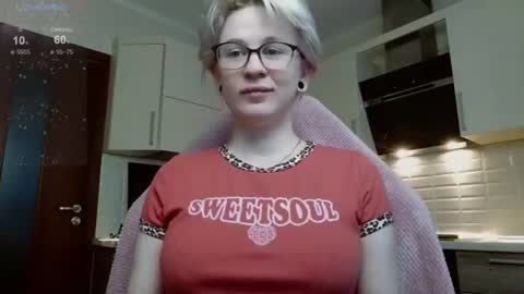 Snapshot of sunny_mood chatting on 17, 7, 2026 sunny mood online show from 17, 7, 2026