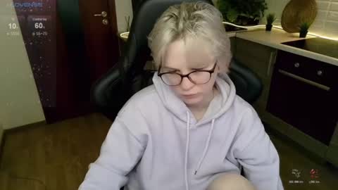 Snapshot of sunny_mood chatting on 24, 7, 2026 sunny mood online show from 24, 7, 2026