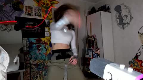 Sunny online show from 6, 3, 2025