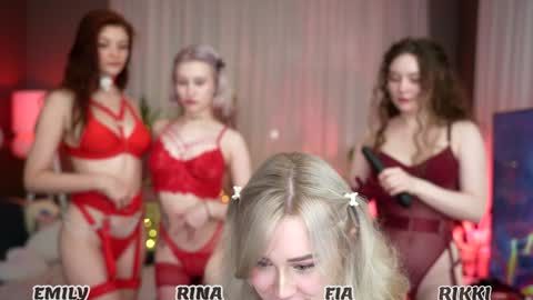 Fia  -  TG -  Mia -  Alice -  online show from 19, 9, 2025