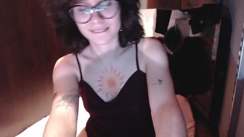 Snapshot of sunshinehella chatting on 13, 12, 2024 Hella online show from 13, 12, 2024