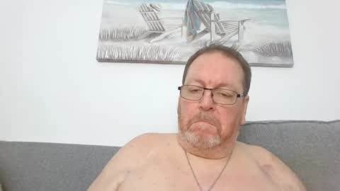 Snapshot of sunspotbaby chatting on 3, 8, 2026 Sunspotbaby online show from 3, 8, 2026