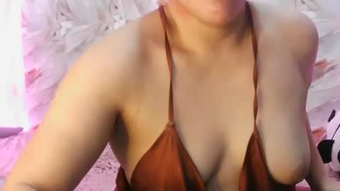 Snapshot of superb_ass25 chatting on 4, 6, 2026 KIMZY online show from 4, 6, 2026