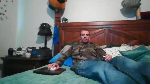 Snapshot of superd512 chatting on 15, 12, 2025 Guero Cash online show from 15, 12, 2025