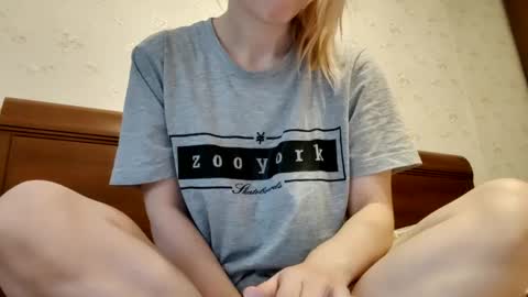 Snapshot of supereasyx chatting on 20, 1, 2025 Annie online show from 20, 1, 2025