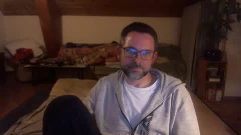 supersquirrel81 online show from 17, 12, 2025