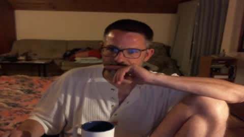 Snapshot of supersquirrel81 chatting on 18, 6, 2026 supersquirrel81 online show from 18, 6, 2026