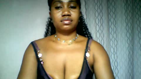 Snapshot of surbelle chatting on 29, 6, 2026 surbelle online show from 29, 6, 2026