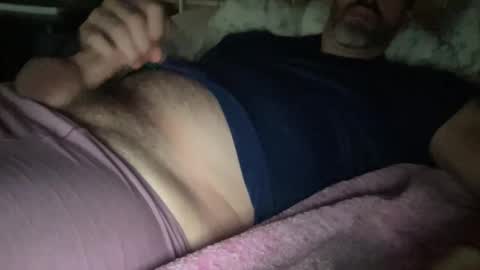 Snapshot of surfguy82 chatting on 13, 11, 2025 SurfGuy82 online show from 13, 11, 2025