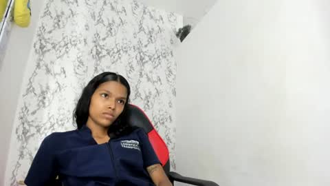 Snapshot of surifoster chatting on 29, 6, 2026 suri online show from 29, 6, 2026