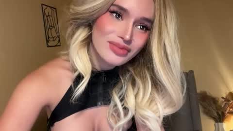 Mia online show from 13, 11, 2025