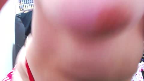 Snapshot of susana_nastyy chatting on 8, 10, 2025 Susana online show from 8, 10, 2025
