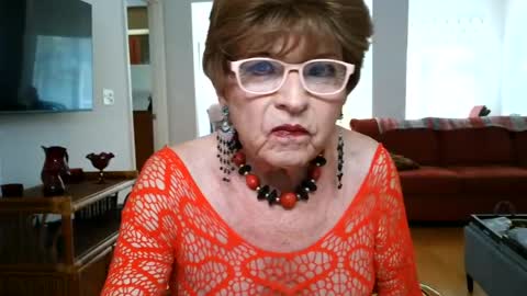 Snapshot of susanandlisa chatting on 31, 7, 2026 sexualsusan online show from 31, 7, 2026